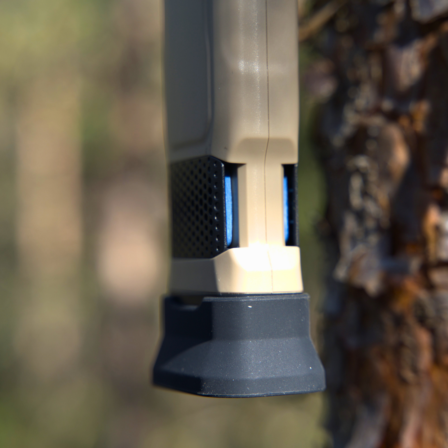 3-i-1 Flått/Myggjager, 9600 mAh powerbank og lommelykt