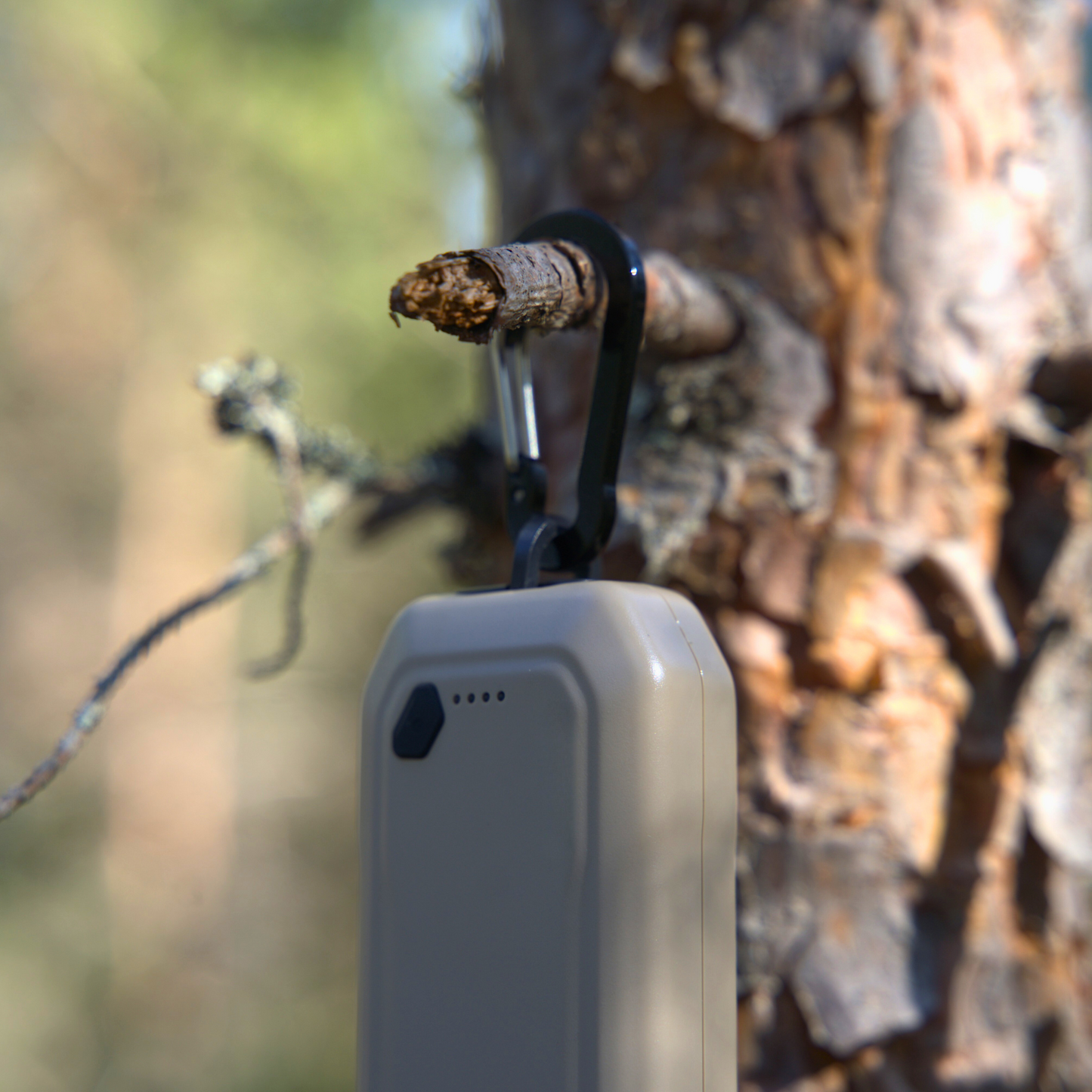 3-i-1 Flått/Myggjager, 9600 mAh powerbank og lommelykt